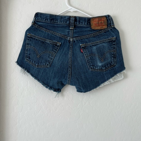 Levis 501 Cutoff Denim Shorts - Picture 5 of 9